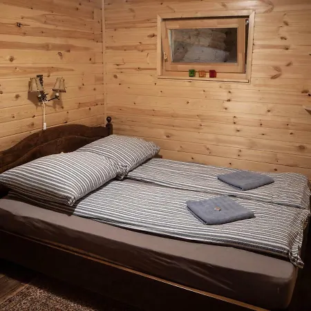 Apartment Vackorkert Sirok